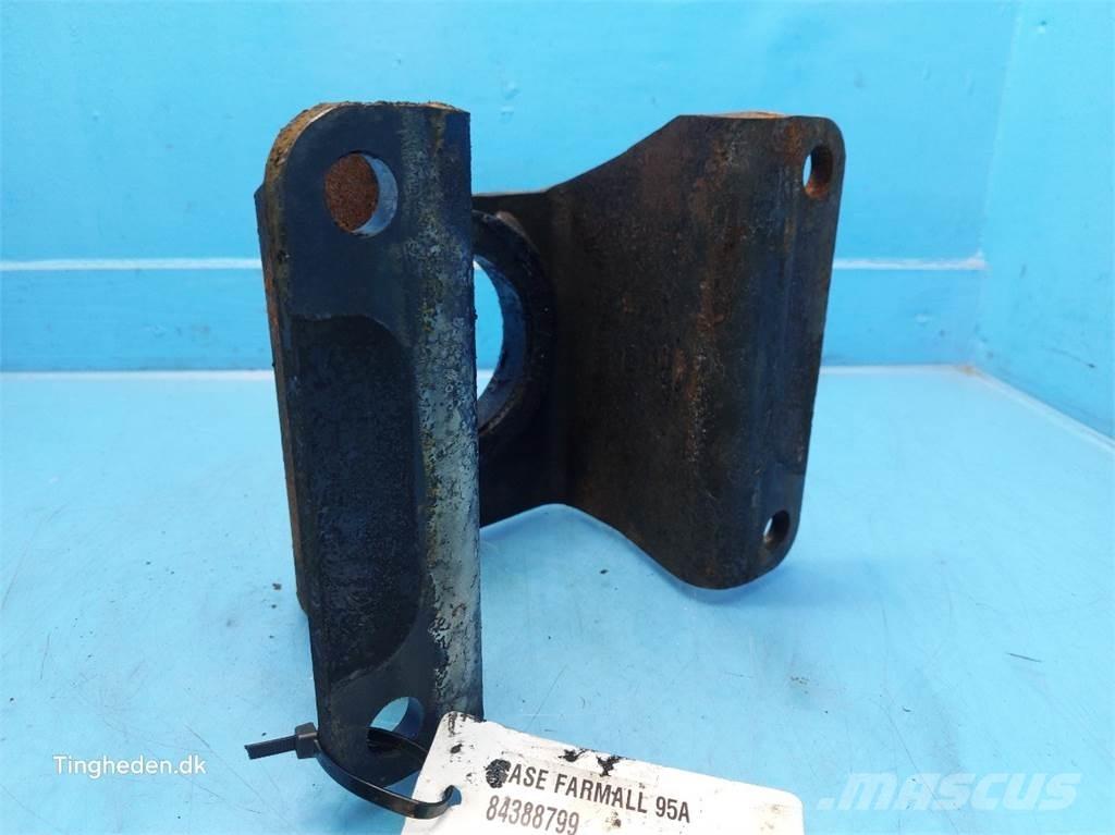 CASE Farmall 95A Cabine si interior