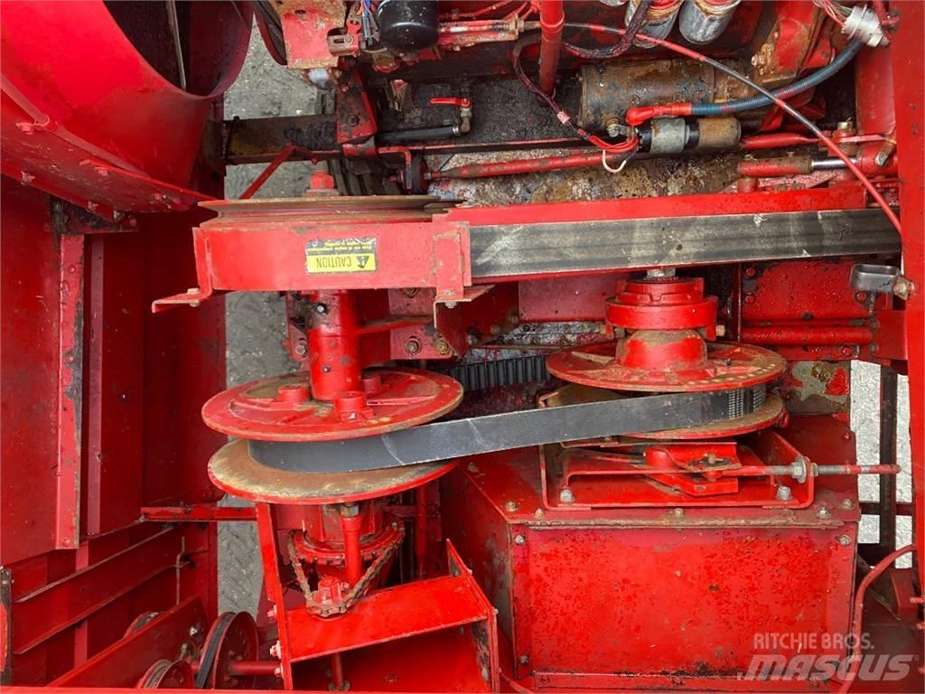 Case IH 1620 Combine de secerat