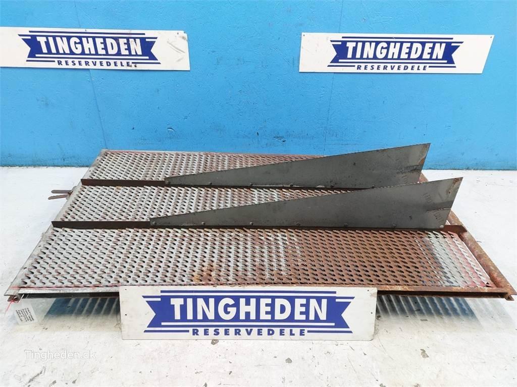 Case IH 1620 Dispersare nisip si sare