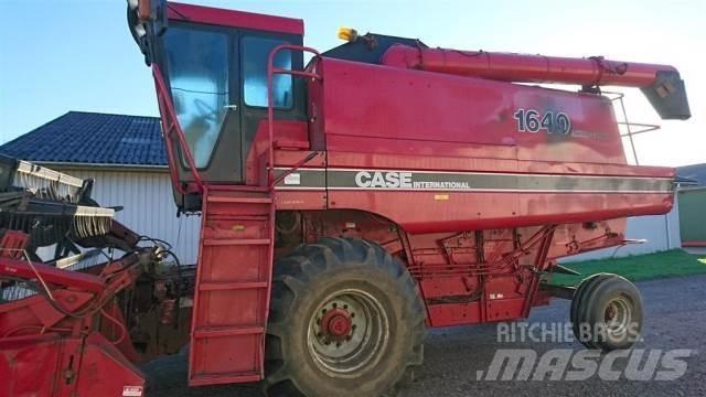 Case IH 1640 Combine de secerat