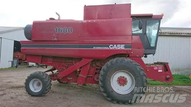 Case IH 1680 Combine de secerat