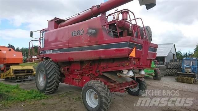 Case IH 1680 Combine de secerat