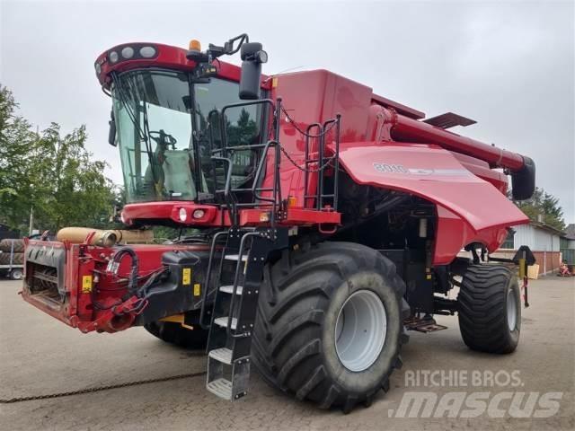 Case IH 8010 Combine de secerat
