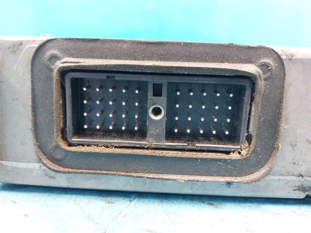 Case IH 8010 AF Electronice
