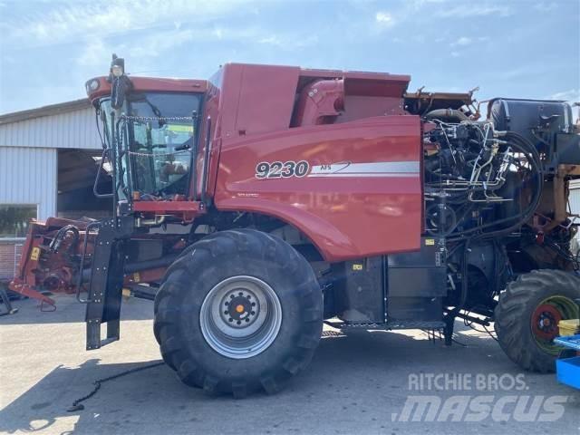 Case IH 9230 Combine de secerat
