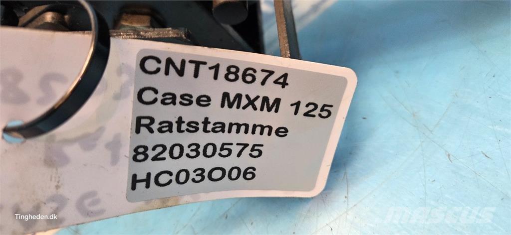 CASE Maxxum 125 Cabine si interior
