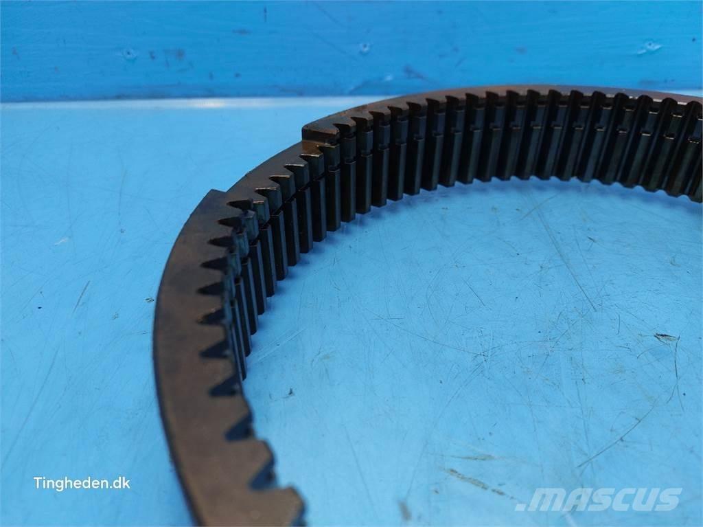 CASE Puma 185 Transmisie