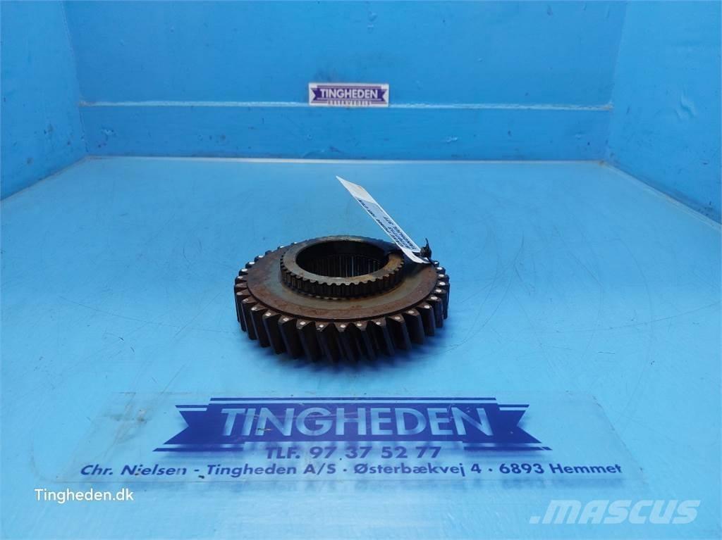 CASE Puma 185 Transmisie