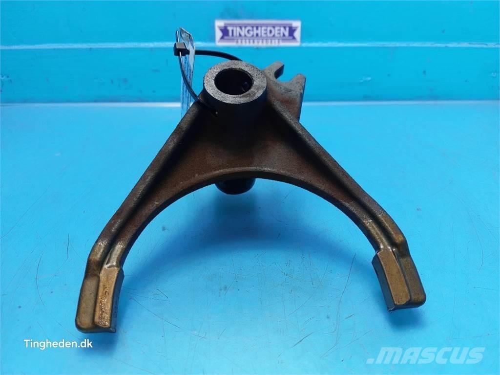 CASE Puma 185 Transmisie