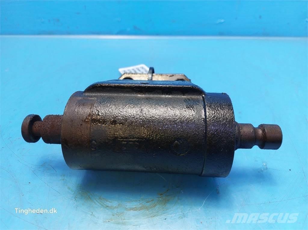 CASE Puma 185 Transmisie