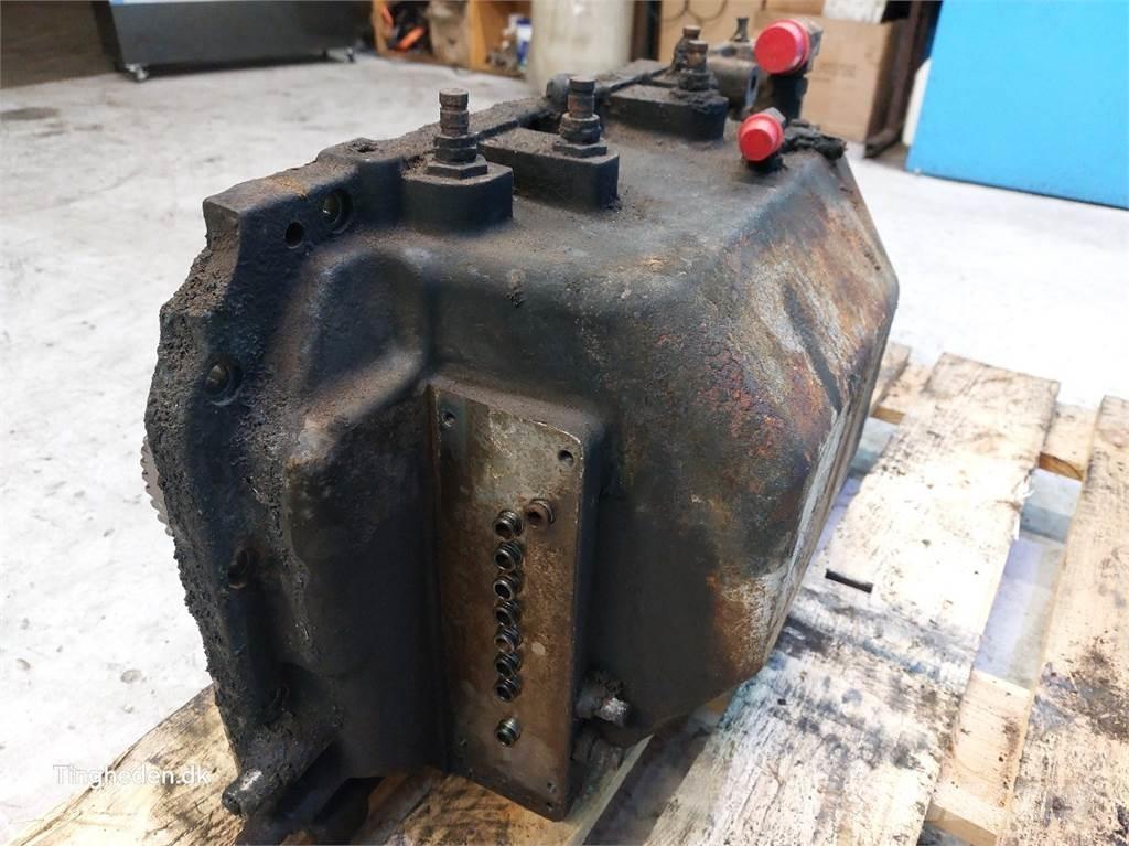 CASE Puma 185 Transmisie