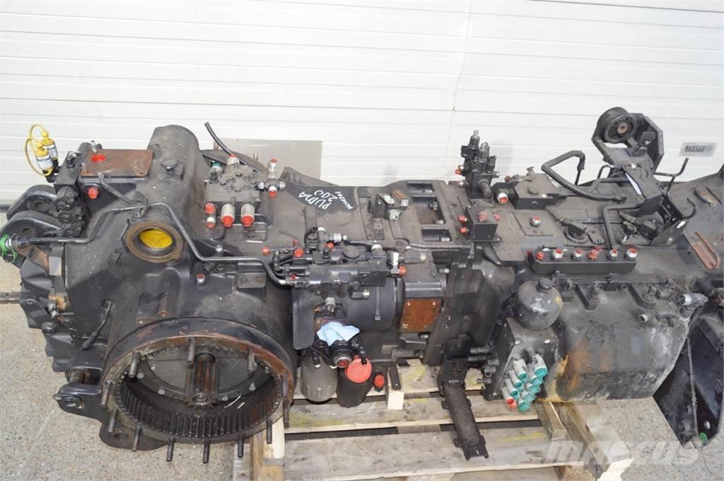 CASE Puma 200 Transmisie