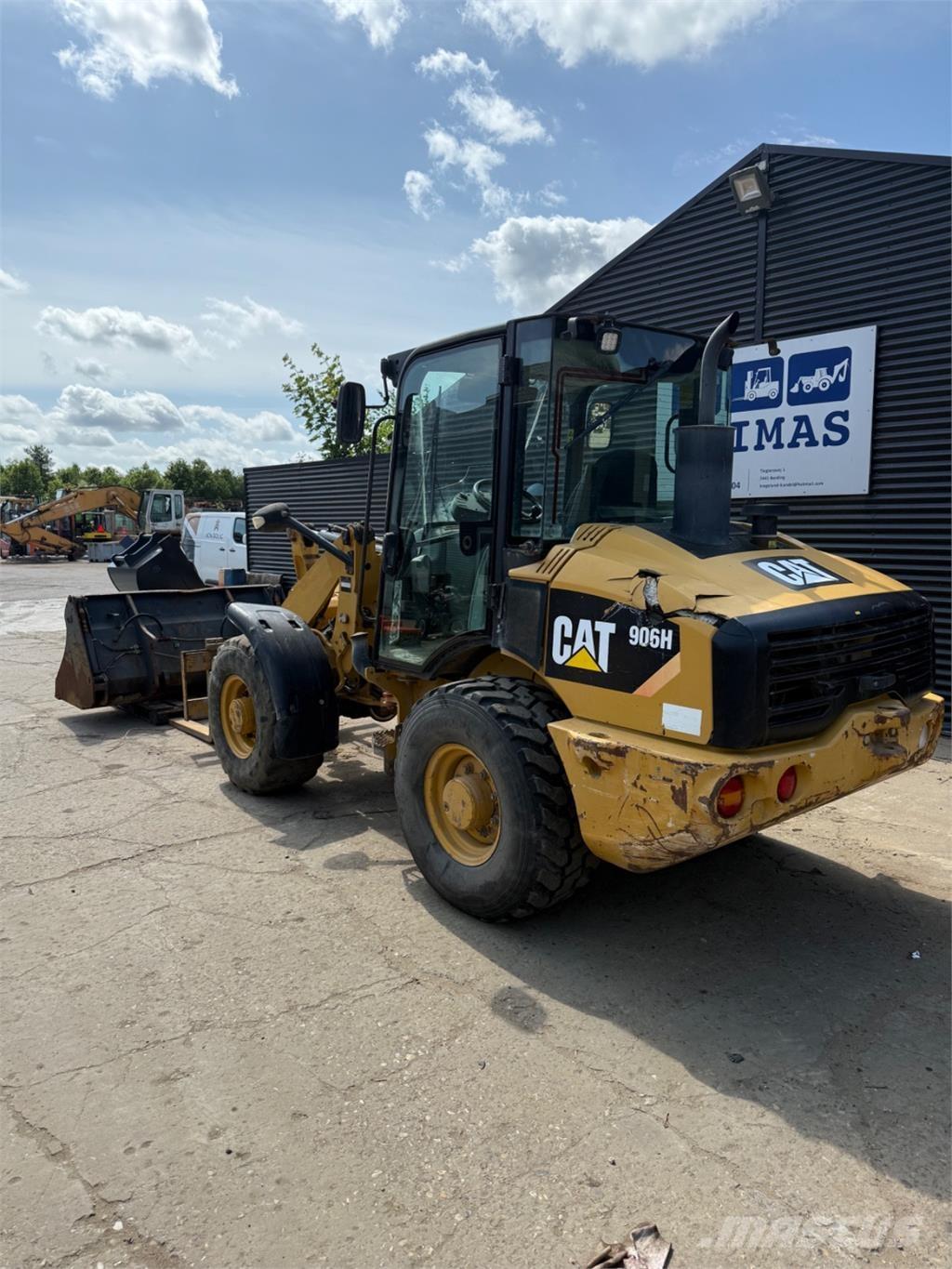 CAT 906H Incarcator pe pneuri