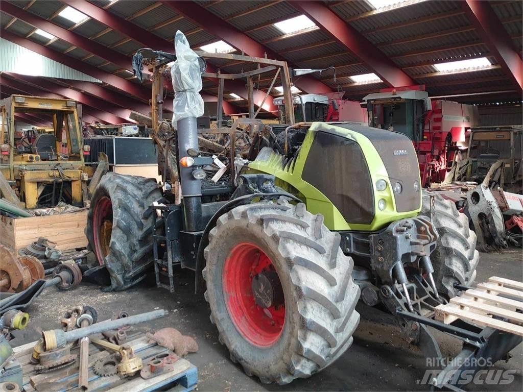 CLAAS Axion 840 Tractoare