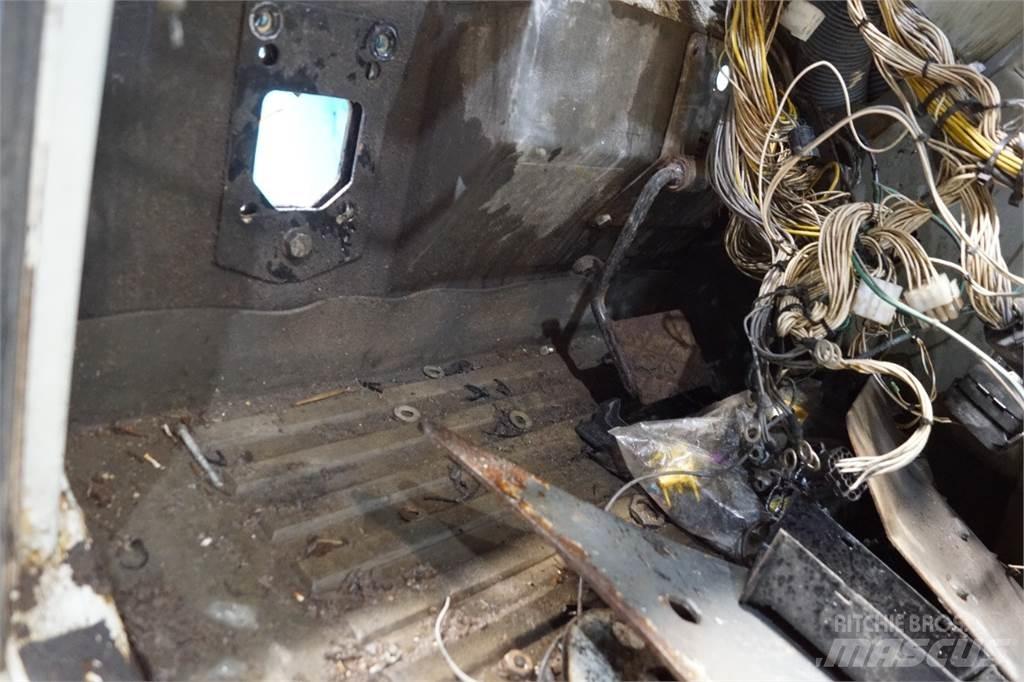 CLAAS Targo K70 Cabine si interior