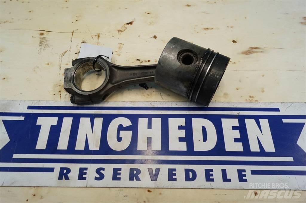 Ford 2725E Motoare