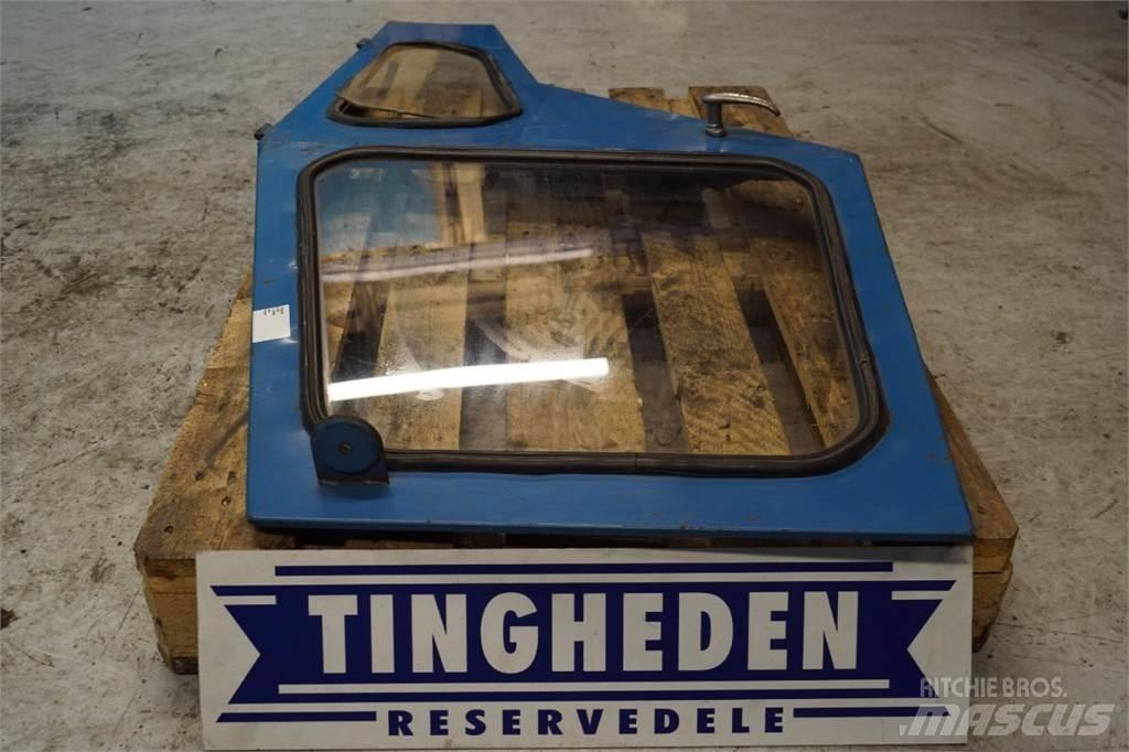 Ford 4000 Cabine si interior