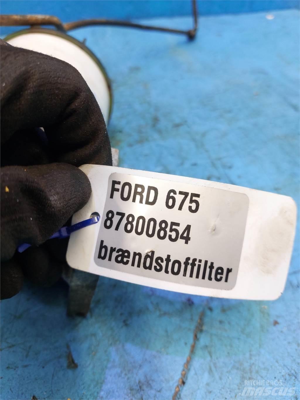 Ford 675 Motoare