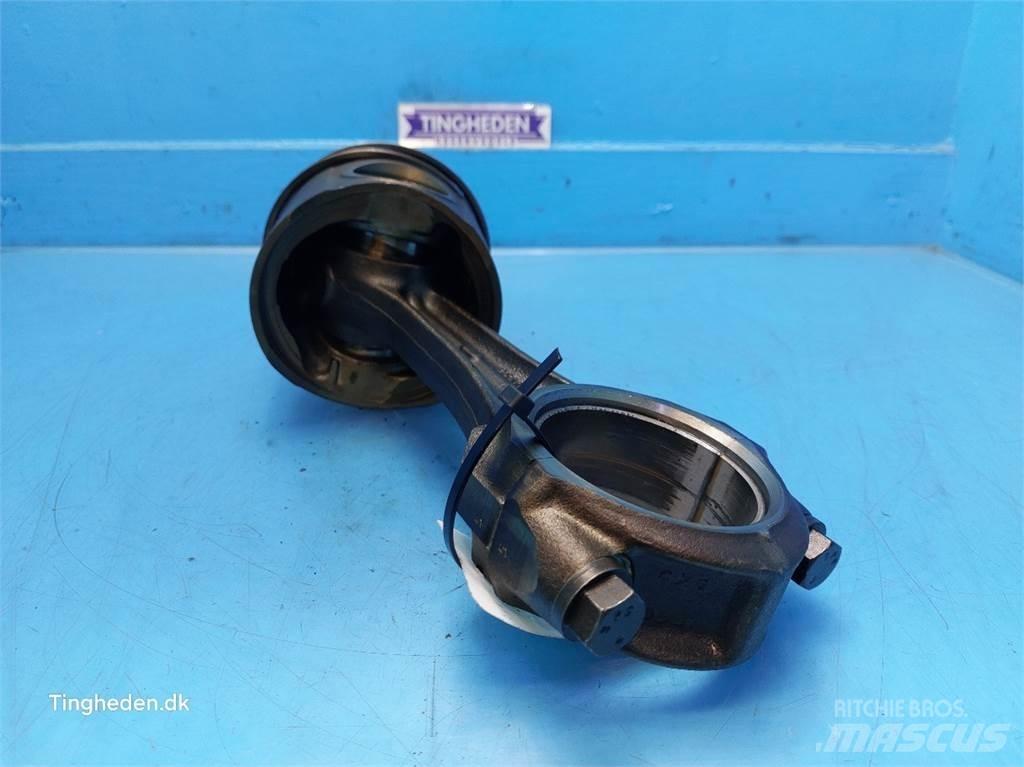 Ford 675TA Motoare