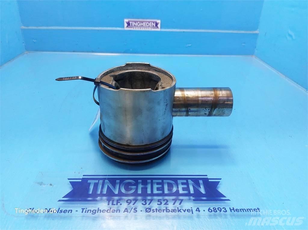 Ford 678 HT Motoare