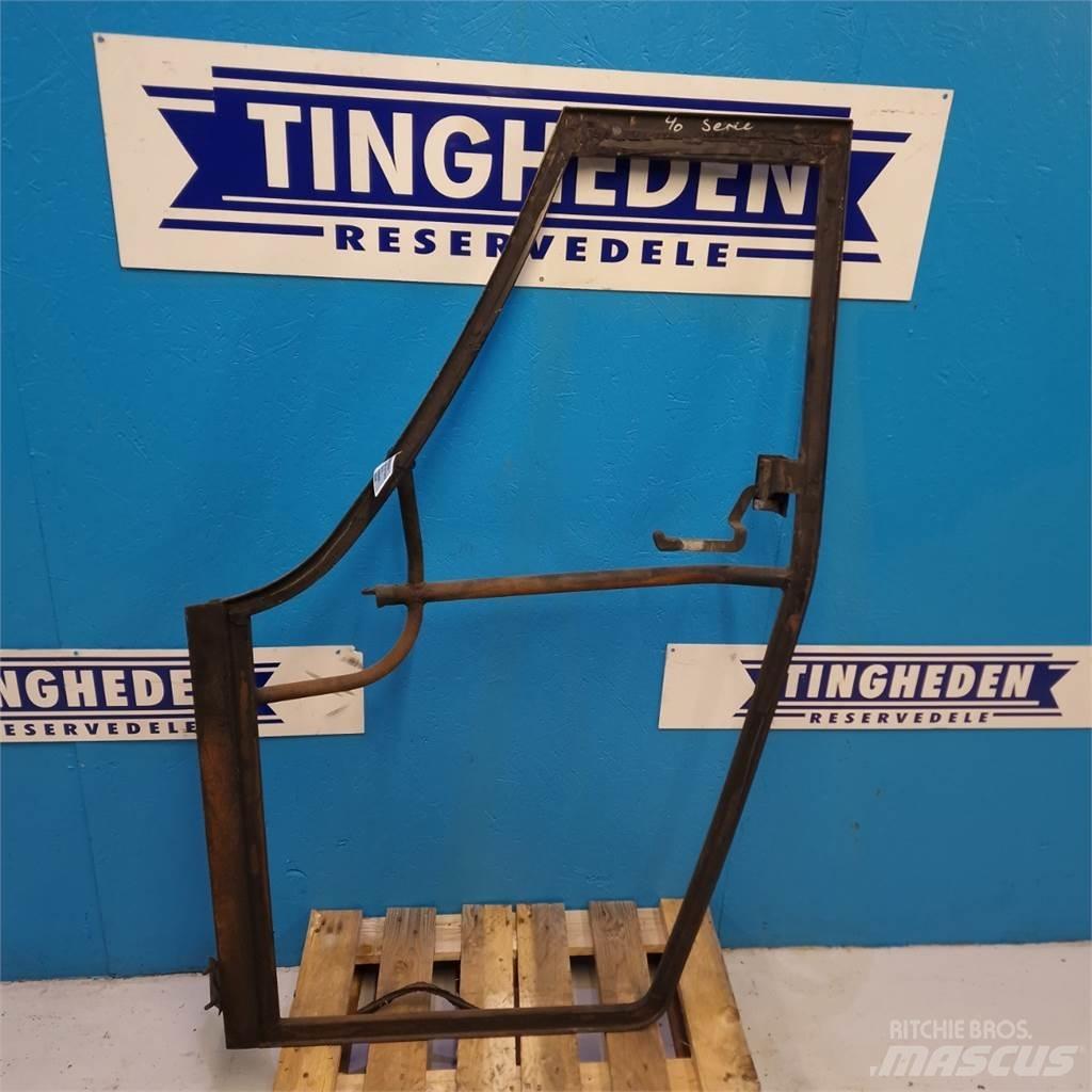 Ford 7740 Cabine si interior