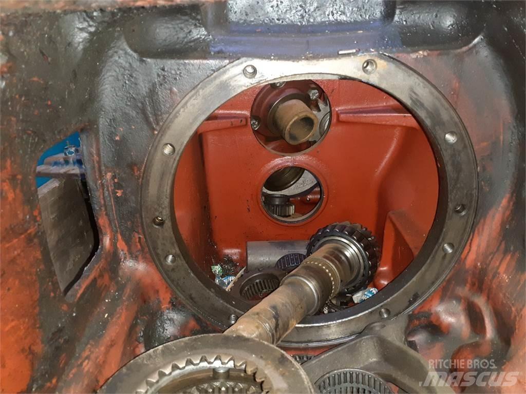 Ford 8210 Transmisie