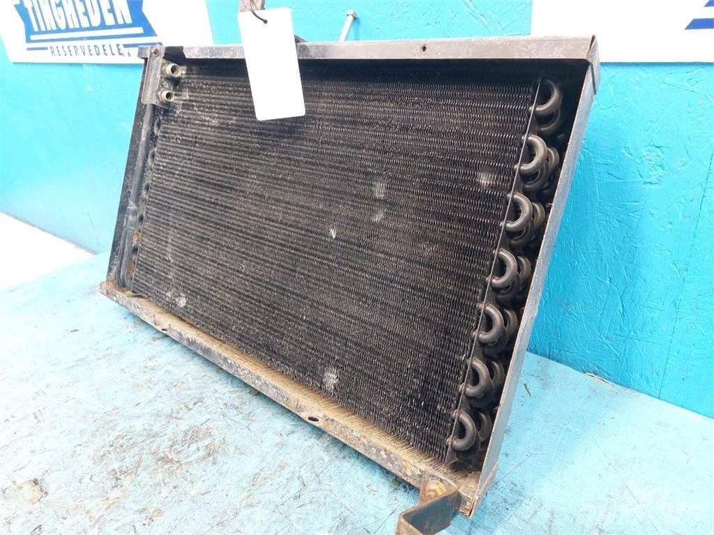 Ford 8670 Radiatoare