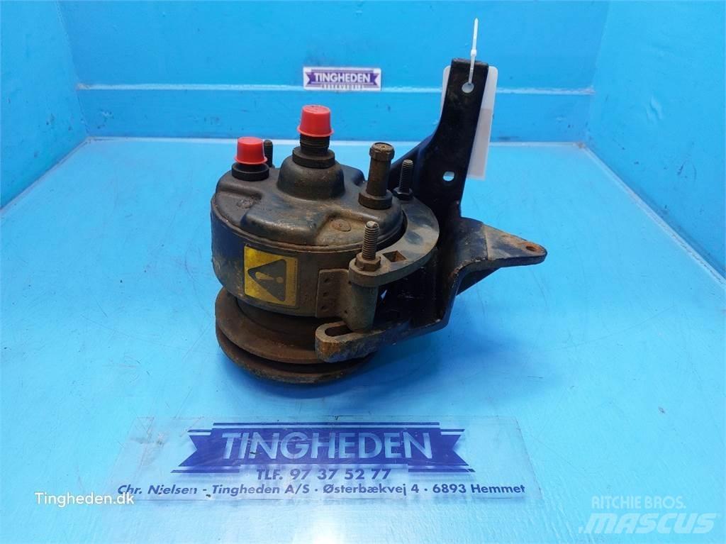 Ford TW15 Radiatoare
