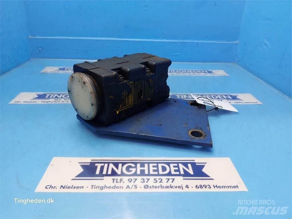 Ford TW15 Electronice
