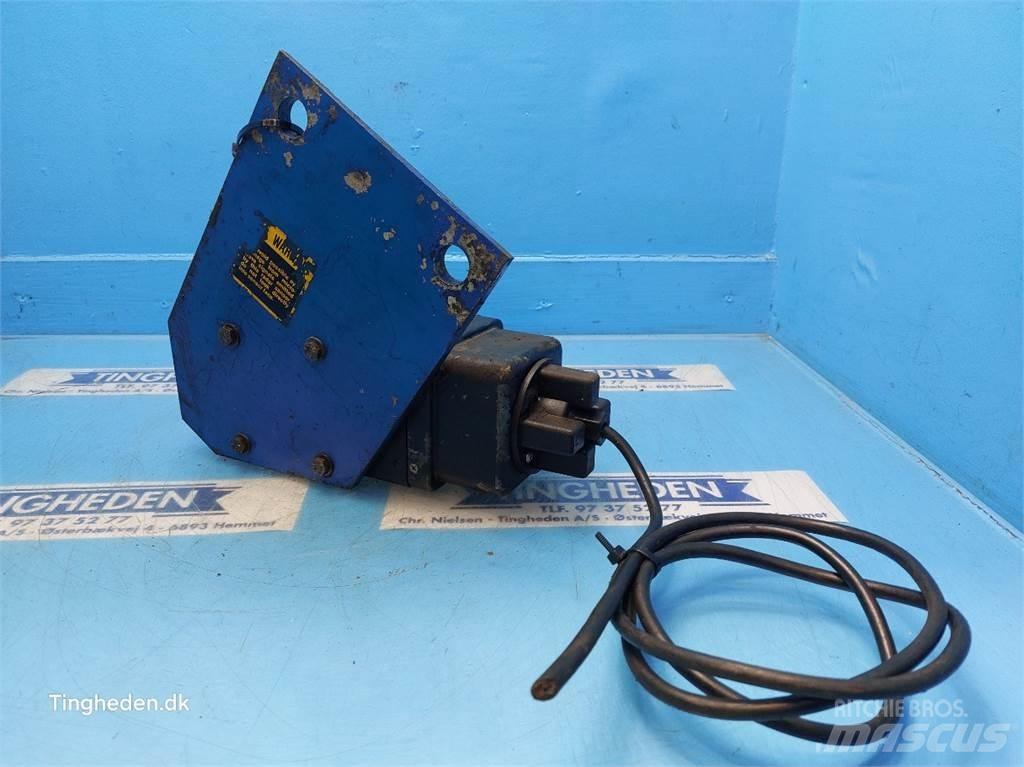 Ford TW15 Electronice