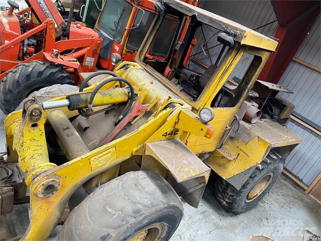 Hanomag 44C Incarcator pe pneuri