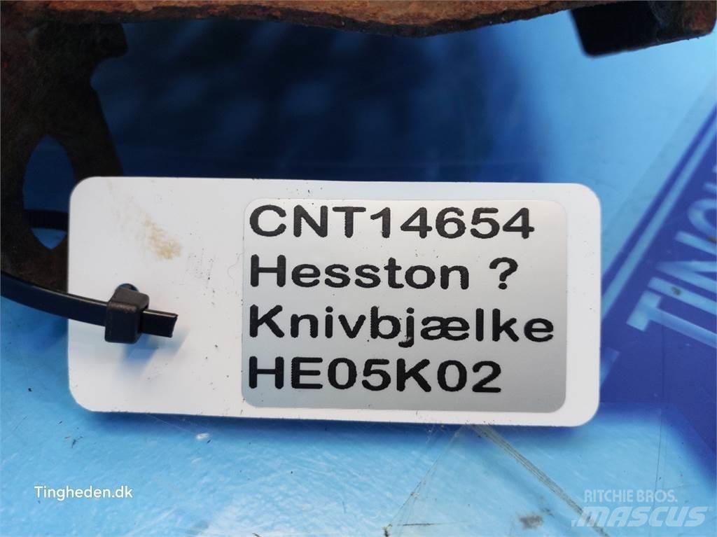 Hesston  Accesorii combine agricole