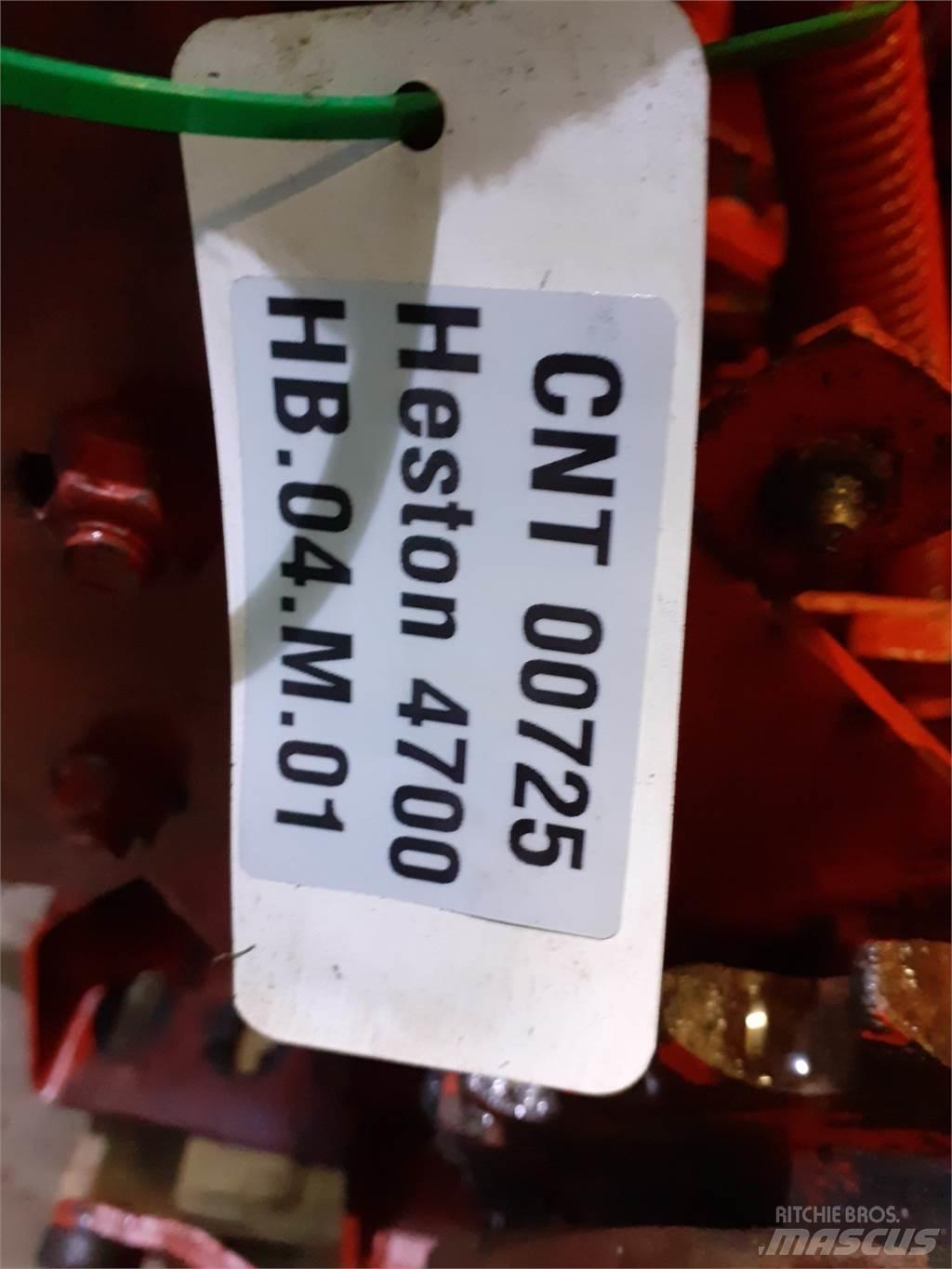 Hesston 4700 Alte echipamente pentru nutret