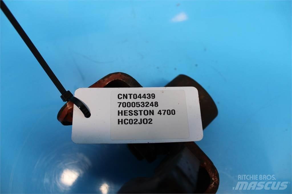 Hesston 4700 Alte echipamente pentru nutret
