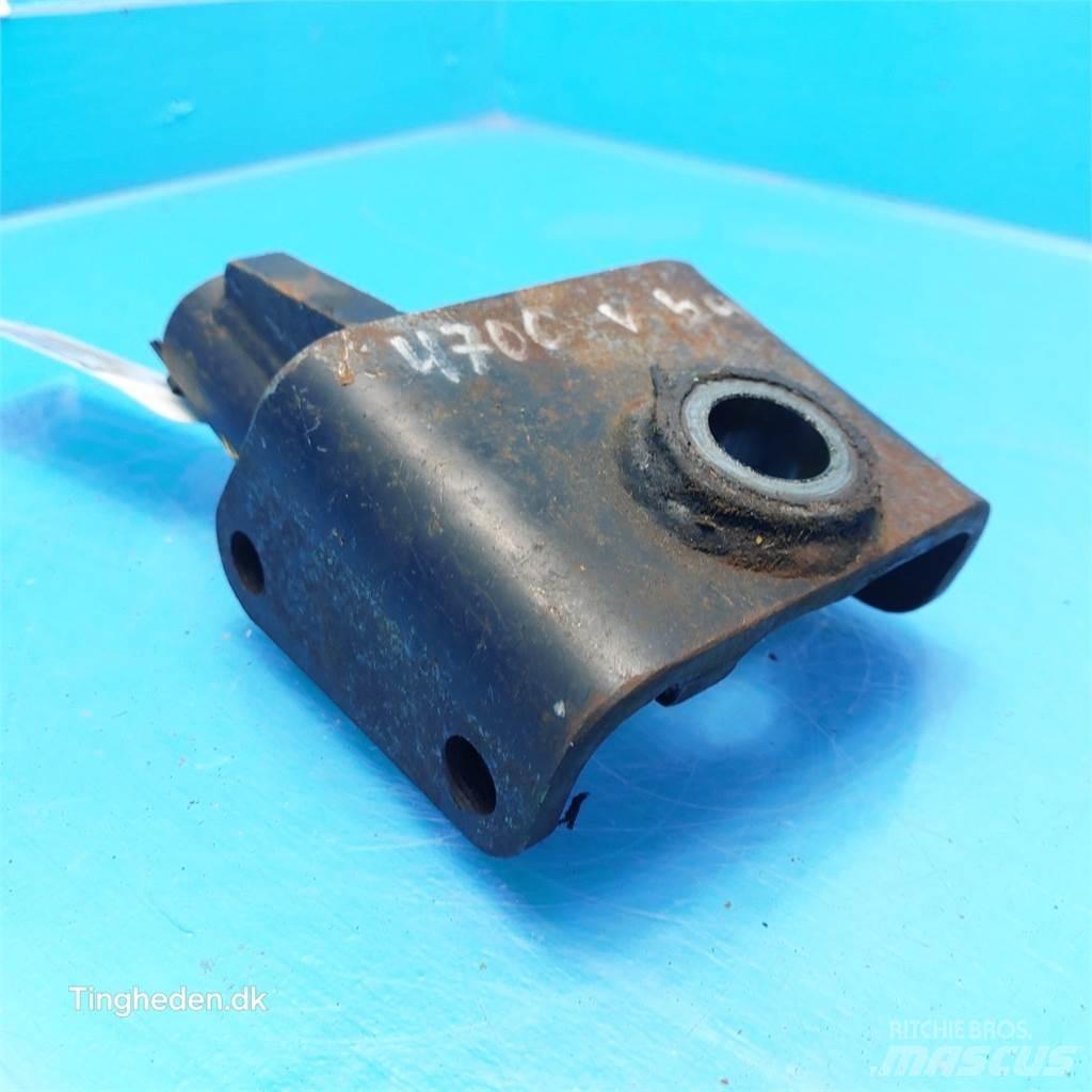 Hesston 4700 Alte echipamente pentru nutret