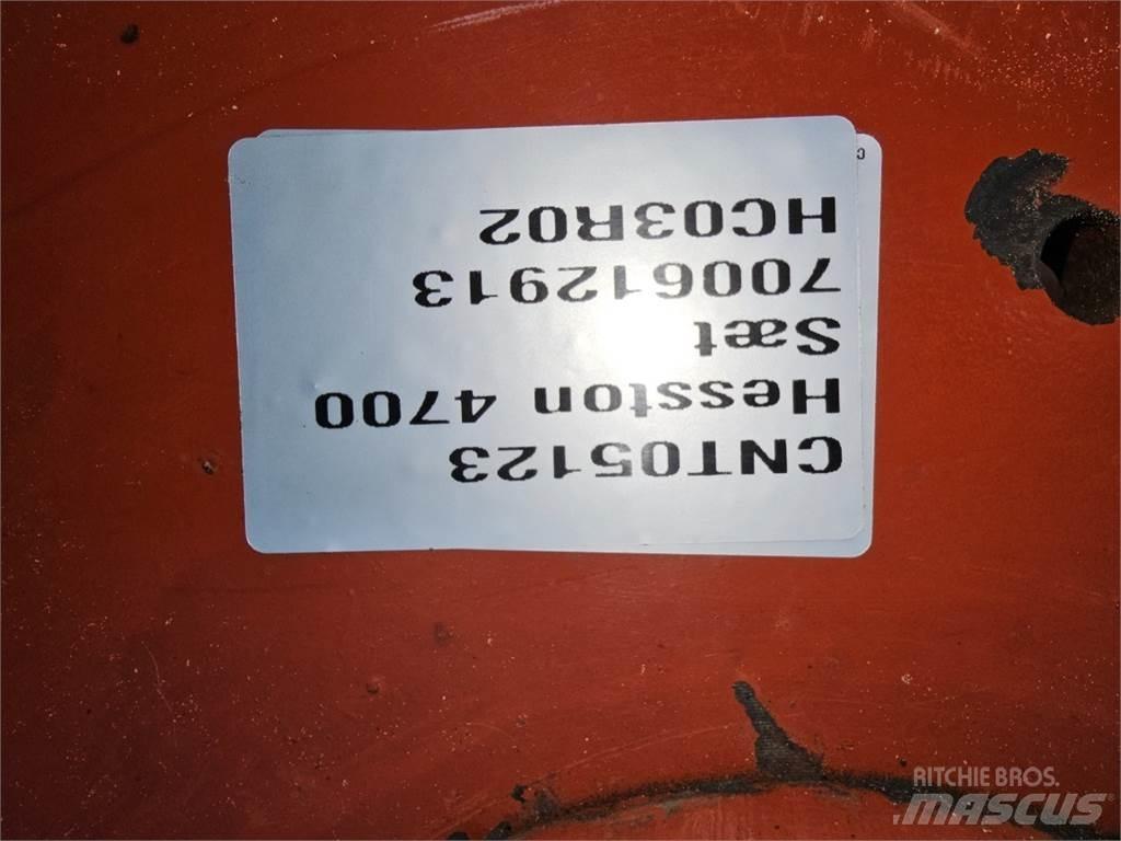 Hesston 4700 Alte echipamente pentru nutret