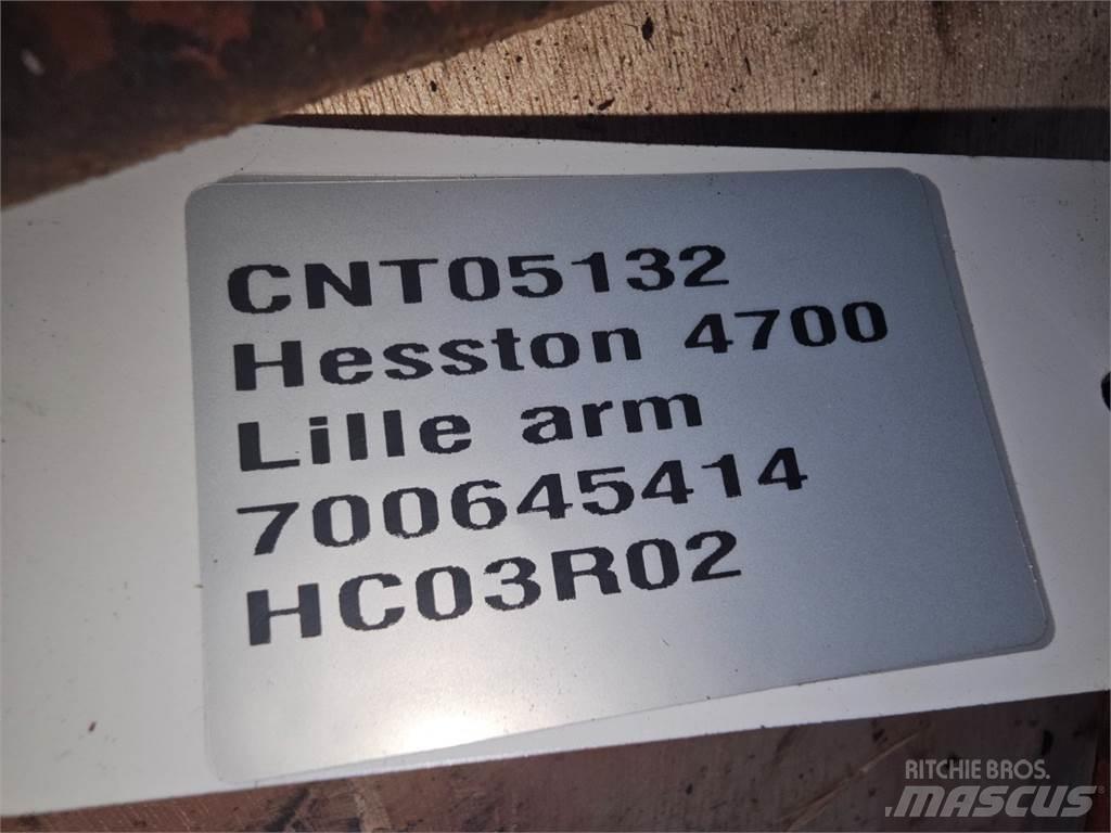 Hesston 4700 Alte echipamente pentru nutret