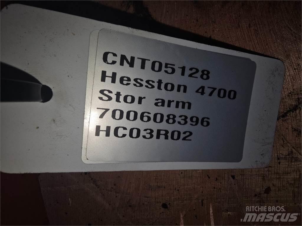 Hesston 4700 Alte echipamente pentru nutret