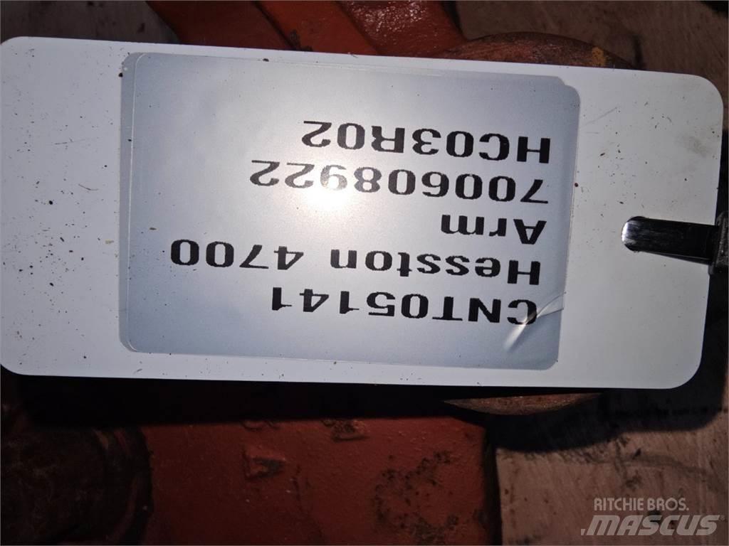 Hesston 4700 Cleme balot