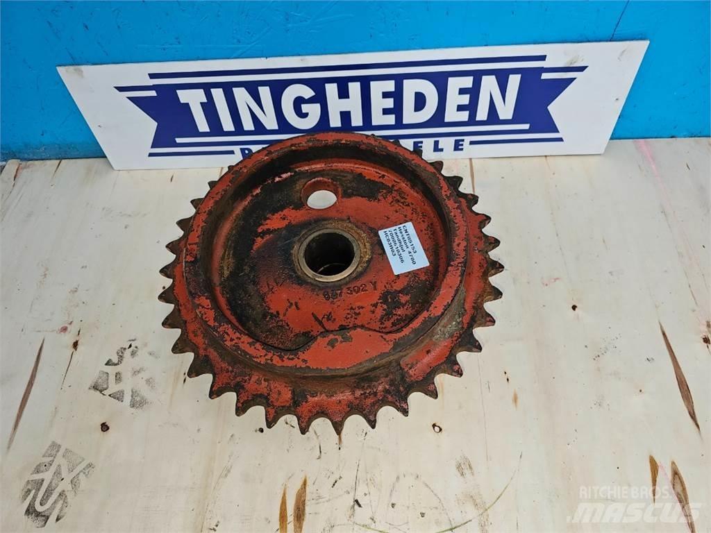 Hesston 4700 Alte echipamente pentru nutret