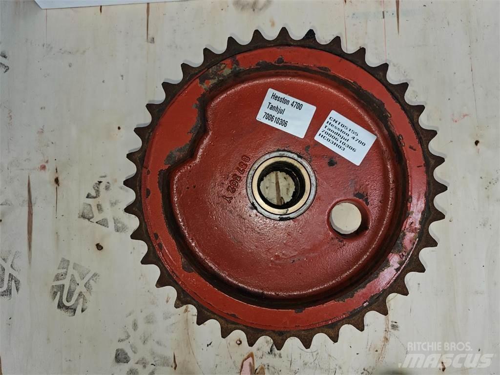 Hesston 4700 Alte echipamente pentru nutret