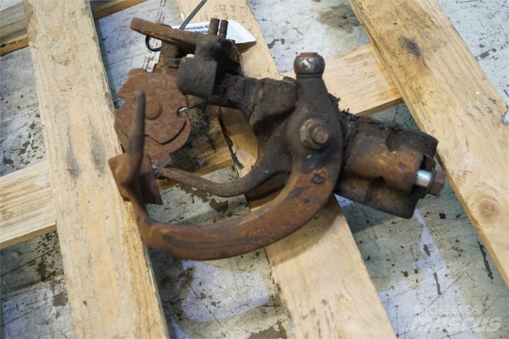 Hesston 4700 Alte echipamente pentru nutret