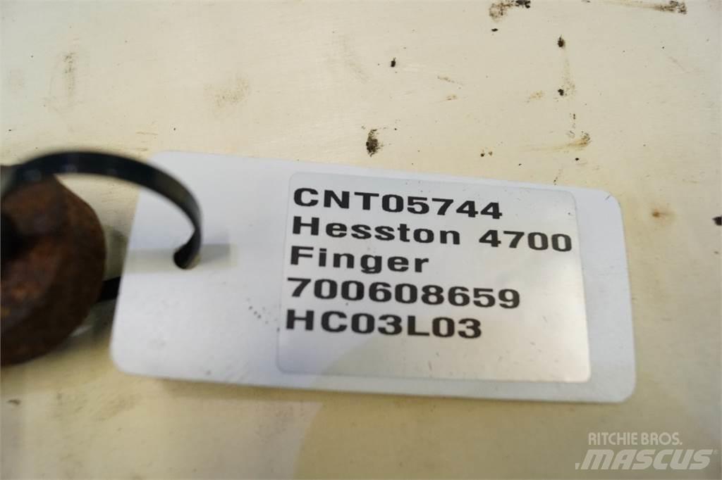 Hesston 4700 Cleme balot