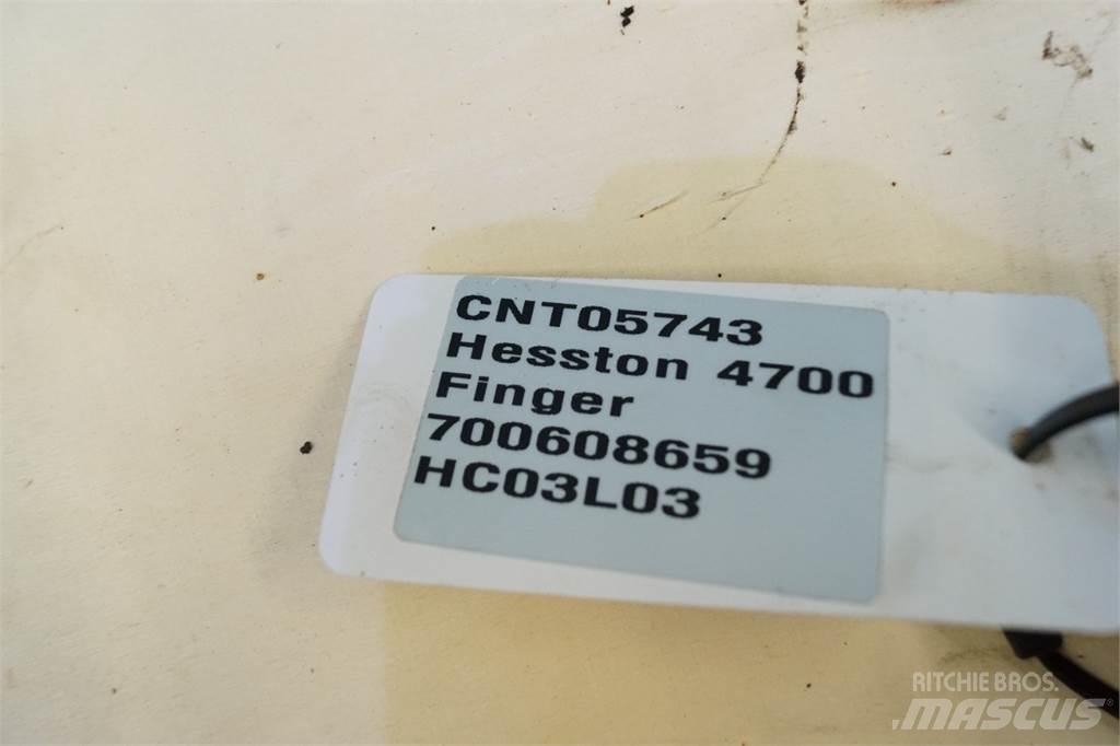 Hesston 4700 Cleme balot