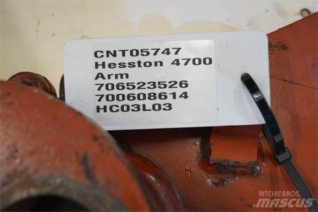 Hesston 4700 Alte echipamente pentru nutret