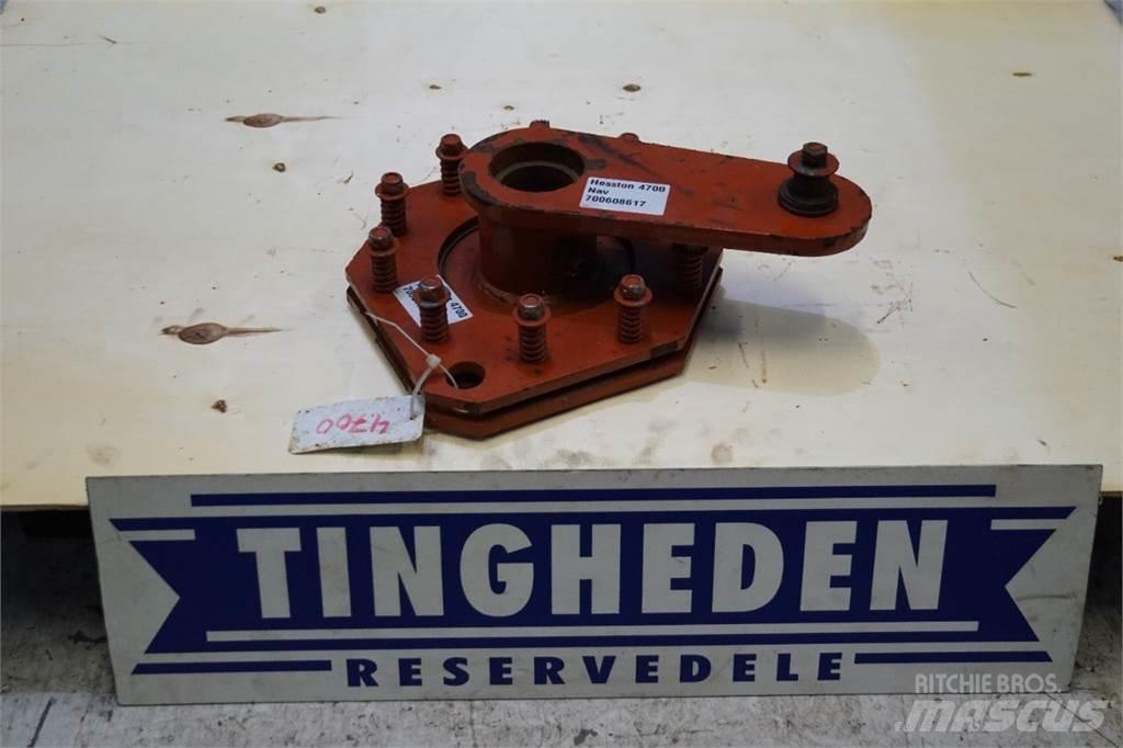 Hesston 4700 Alte echipamente pentru nutret