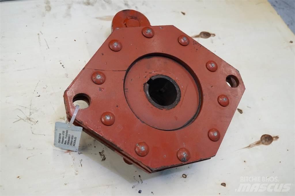 Hesston 4700 Alte echipamente pentru nutret