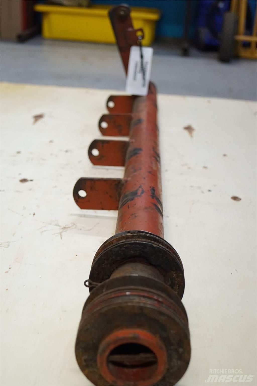 Hesston 4700 Alte echipamente pentru nutret