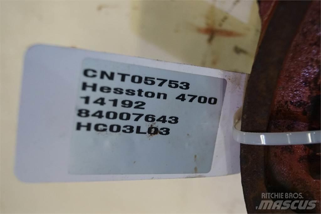 Hesston 4700 Alte echipamente pentru nutret