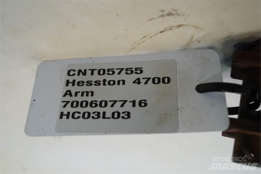 Hesston 4700 Alte echipamente pentru nutret
